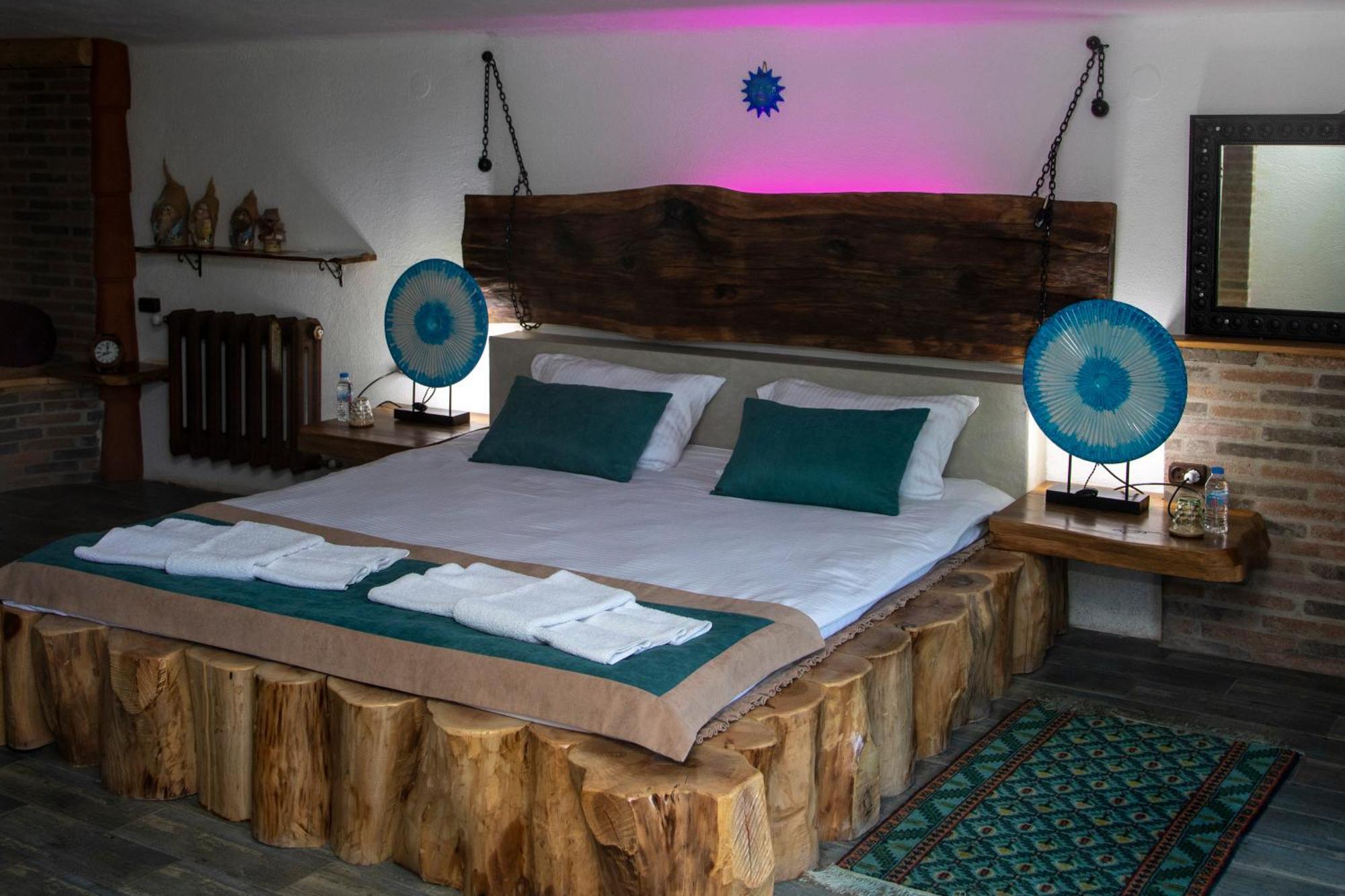 Art Chalet Akhaltsikhe  Room photo
